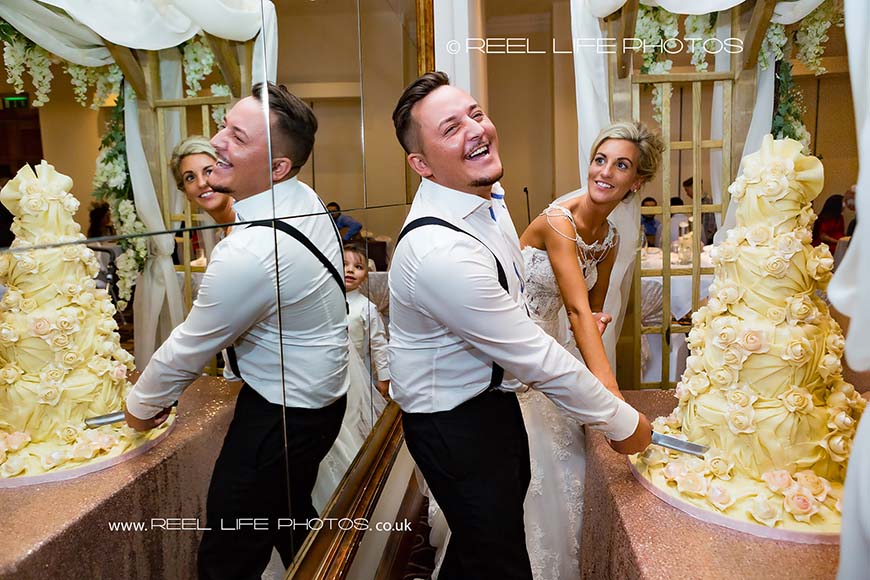 Fun wedding picture of Gypsy wedding cake